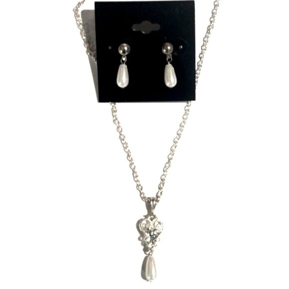 Elegant Silver-Tone Necklace & Earring Set Faux Pearl Teardrop Accents Women's - Picture 1 of 8